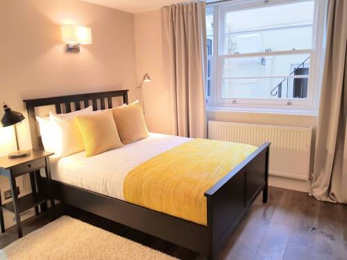 Stunning 2 Bed Ensuites Flat In Victoria Zone 1 London - 