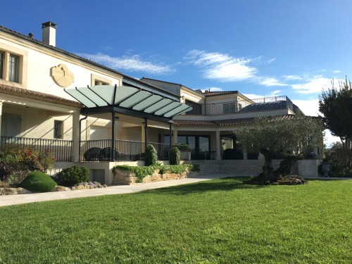 Extérieur du château côté terrasse