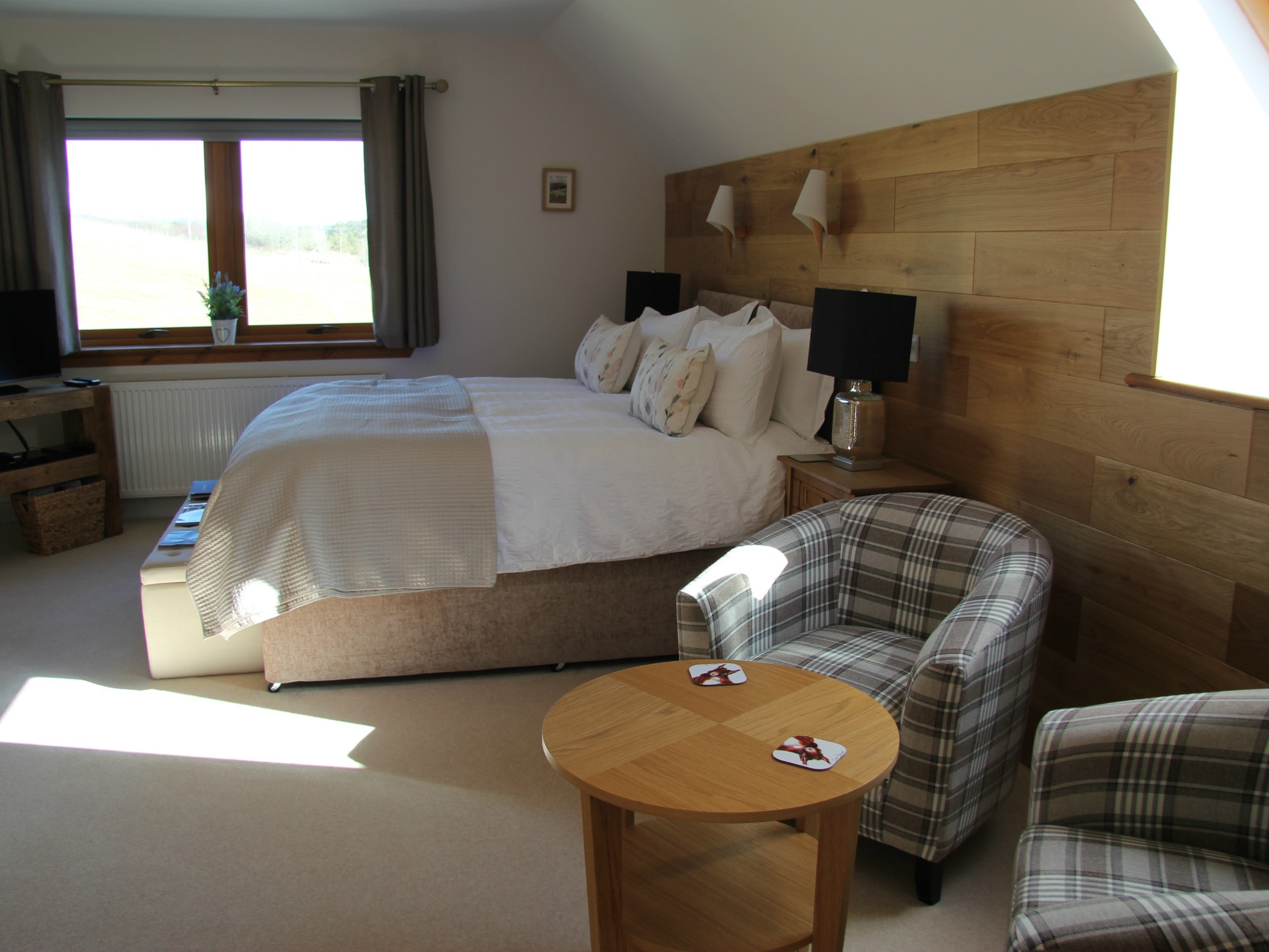 Double room-Ensuite-Room 1 - Red Squirrel  - Base Rate