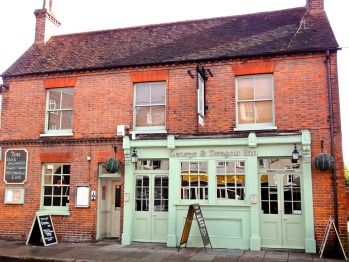 Rowlands Castle Hotels Guest Houses And Bed Breakfasts George And Dragon Inn Front Of Pub