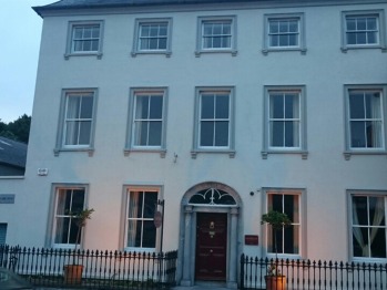 Front image of long quay house
