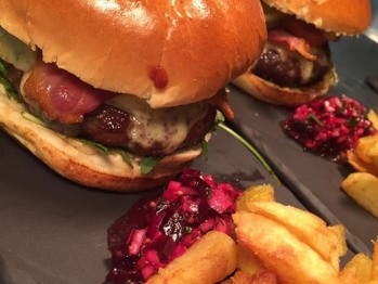 Y Sgwar Homemade Burger with a choice of Cheddar or Stilton cheese and caramelised red onions.