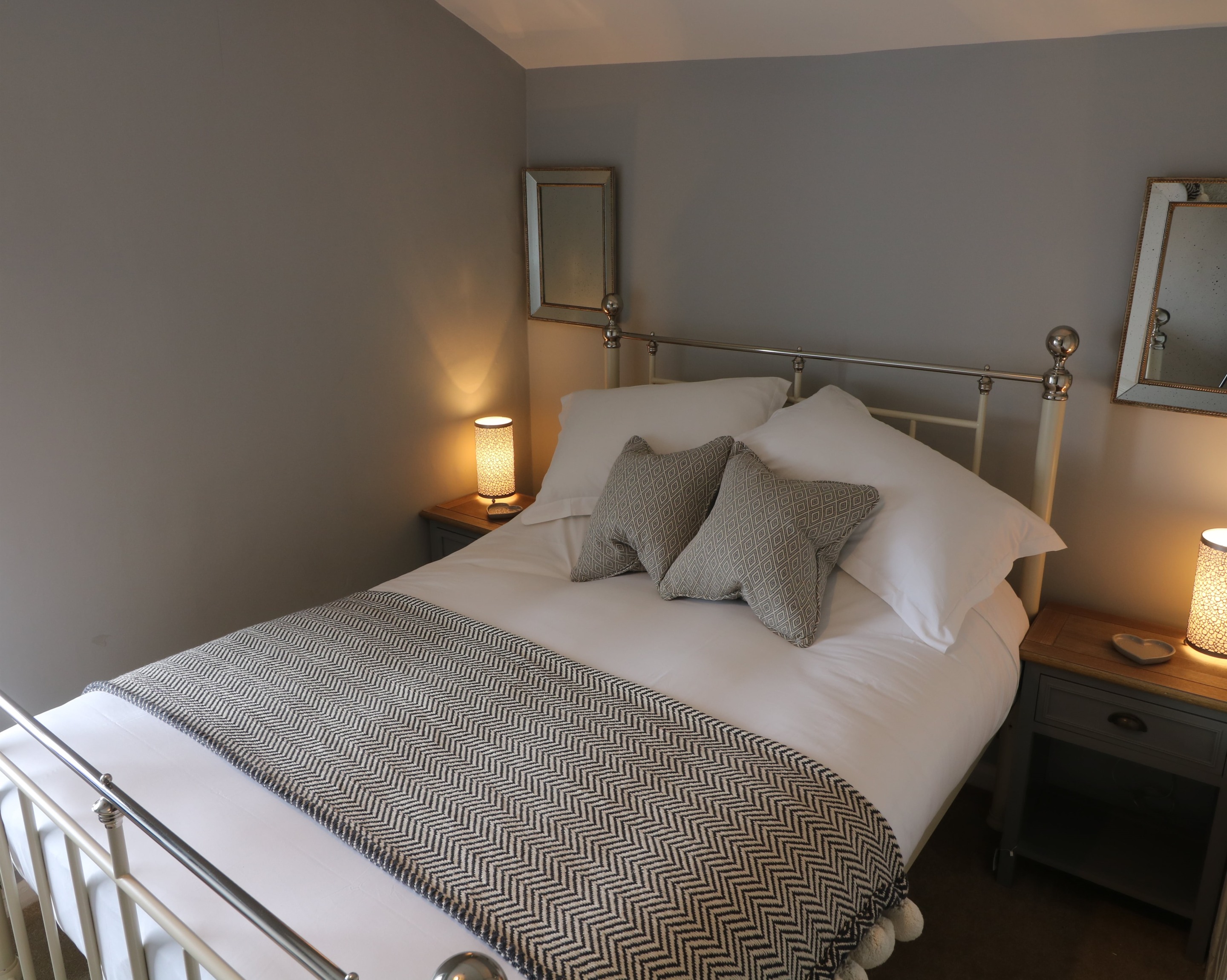Double room-Standard-Ensuite with Shower-Small