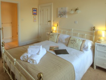 Room 3 - scenic double en-suite bedroom with wonderful scenic views