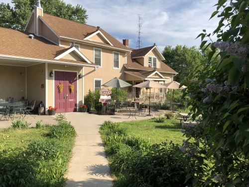 Brambleberry Country Inn