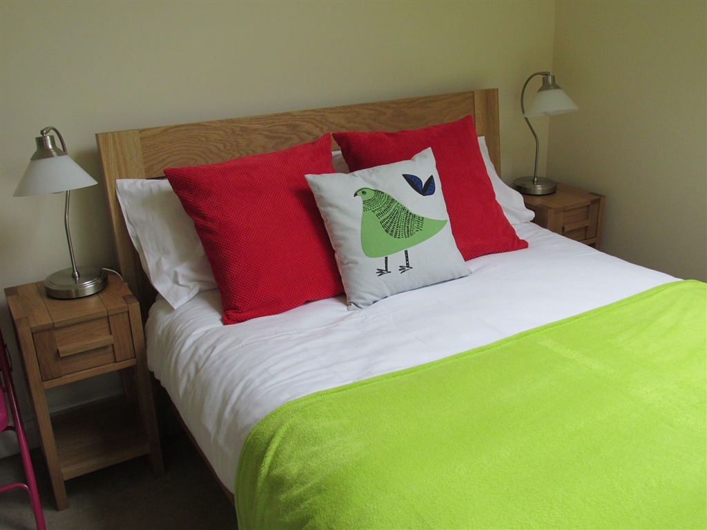 16A@ James Street West (5 people)