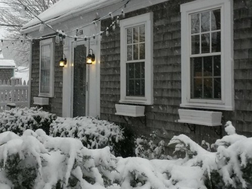 Moffett House Inn during winter