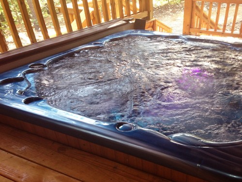 Hot Tub in all Cabins