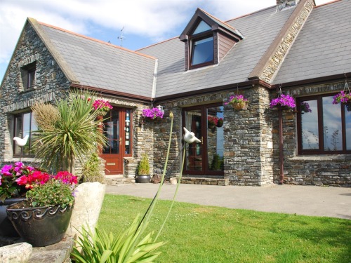 Carbery Cottage Guest Lodge