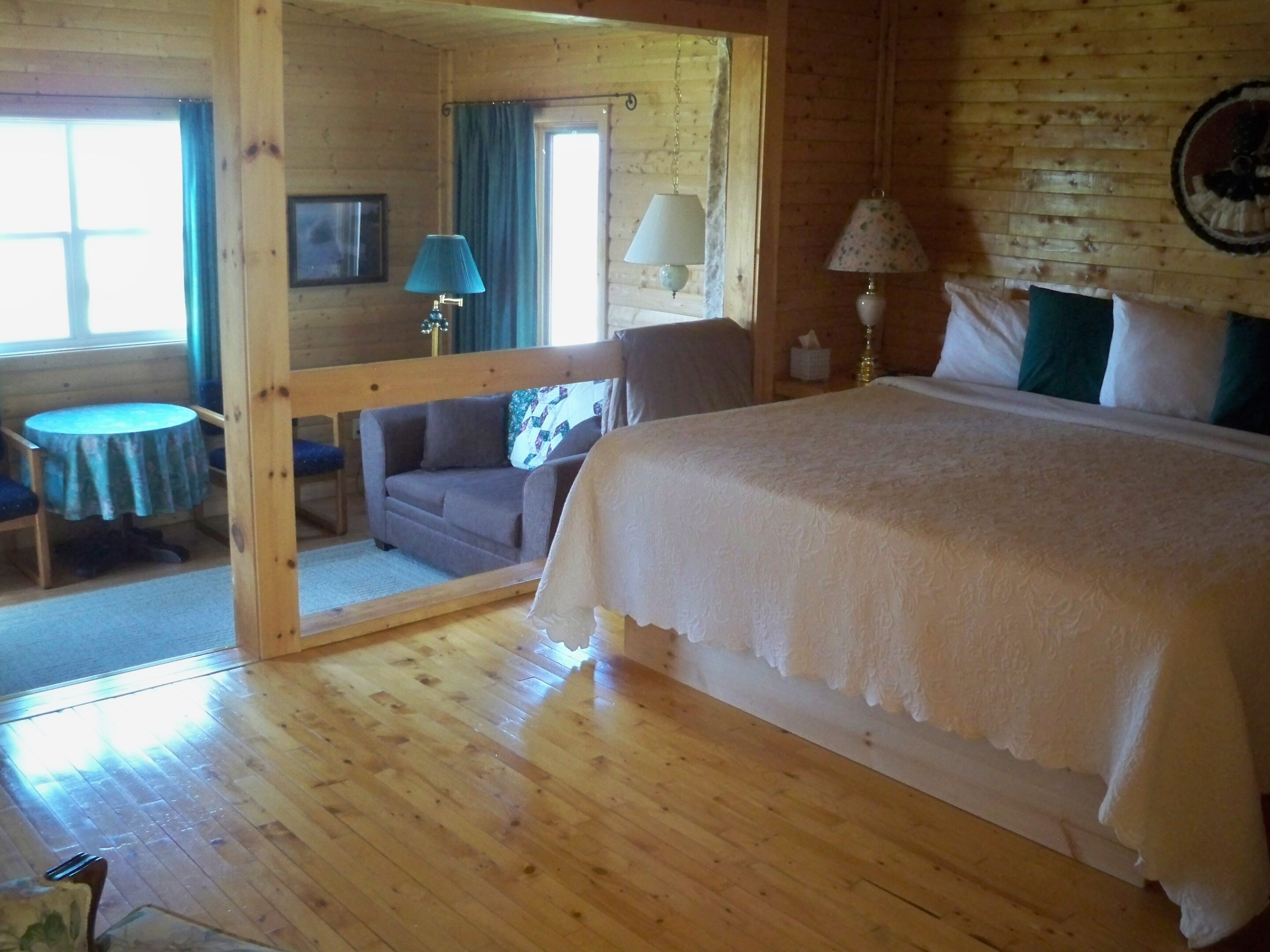 Guest House #1-Quad room-Harbor View-Ensuite-Superior - Base Rate