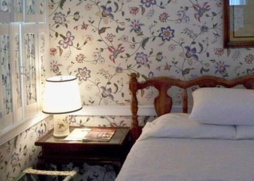 Room 201, James Monroe
