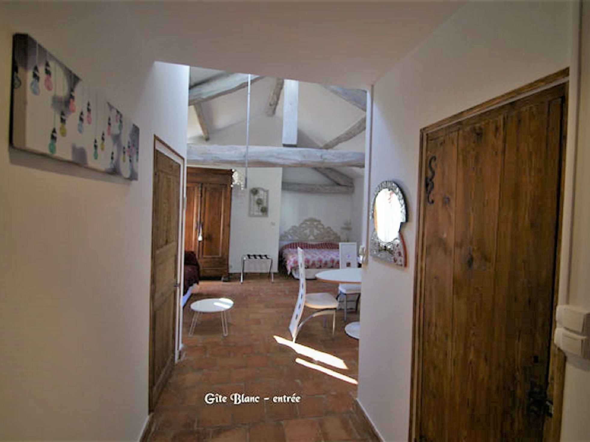 COTTAGE GITE BLANC/CAROUX