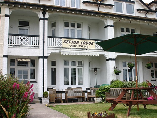 Sefton Lodge - 