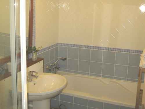 Chambre Iris : salle de bains